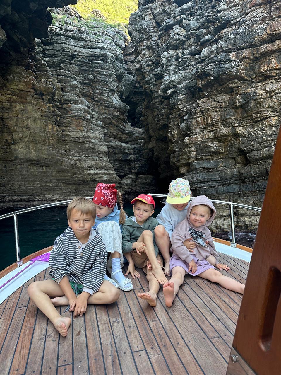 Budva boat tour photo